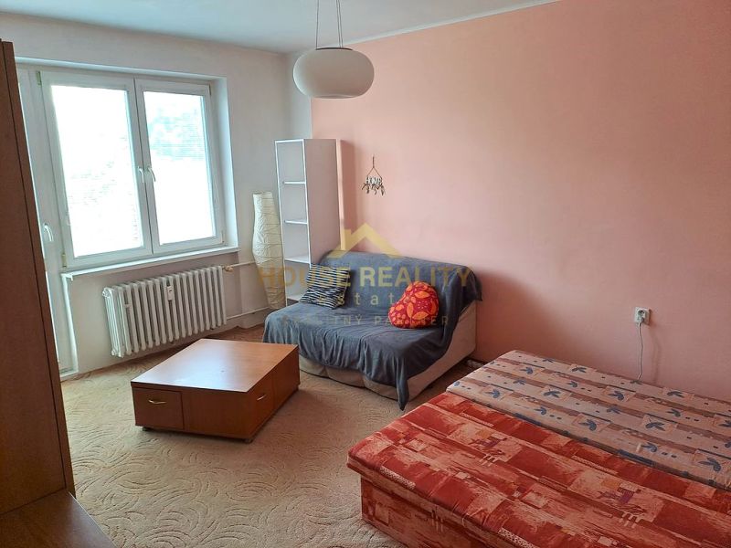 Prenájom 1 izbový byt, Medzilaborecká ulica, Bratislava II. Ružinov