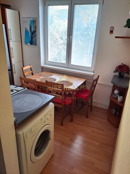 Prenájom 1 izbový byt, Medzilaborecká ulica, Bratislava II. Ružinov