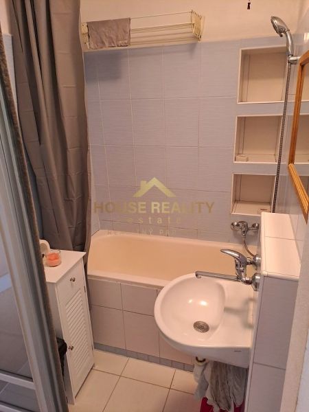 Prenájom 1 izbový byt, Medzilaborecká ulica, Bratislava II. Ružinov