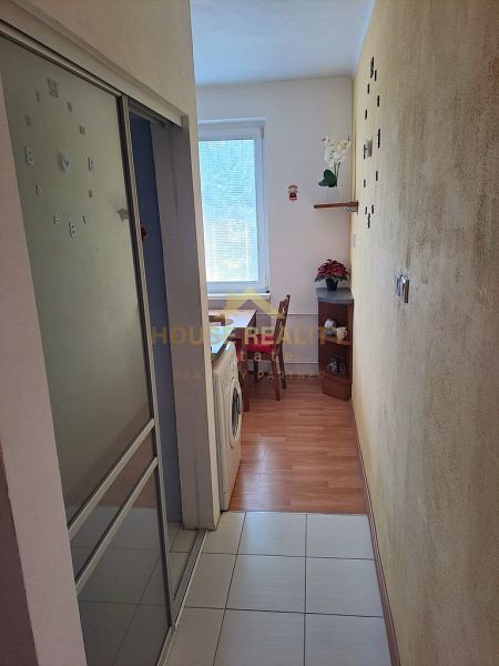 Prenájom 1 izbový byt, Medzilaborecká ulica, Bratislava II. Ružinov