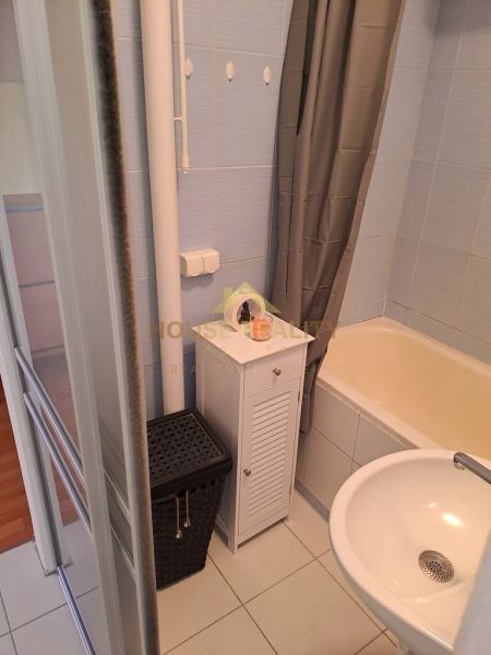 Prenájom 1 izbový byt, Medzilaborecká ulica, Bratislava II. Ružinov