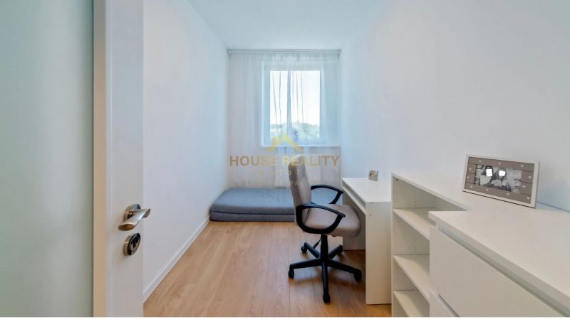 Prenájom moderný 3 izbový byt, Šustekova ulica Bratislava V. Petržalka