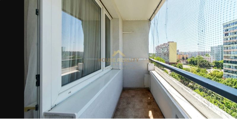 Prenájom moderný 3 izbový byt, Šustekova ulica Bratislava V. Petržalka