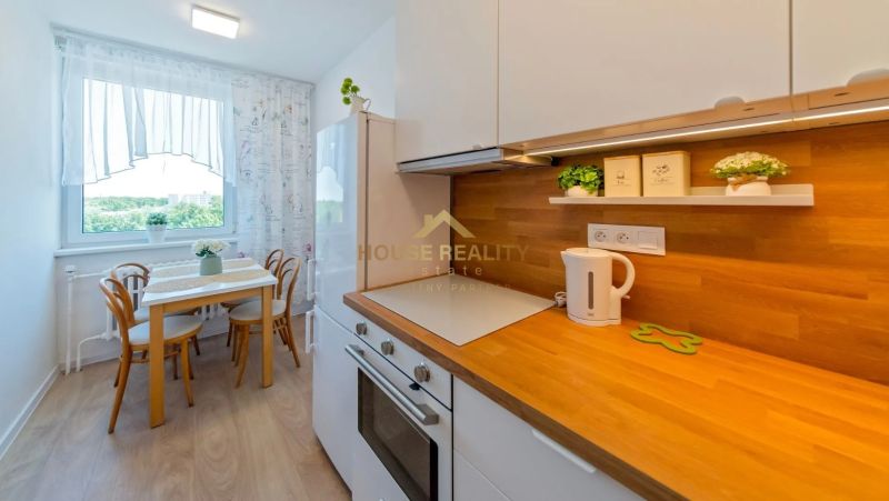 Prenájom moderný 3 izbový byt, Šustekova ulica Bratislava V. Petržalka
