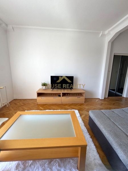 Prenájom pekný 2,5 izbový byt, Svidnícka ulica, Bratislava II. Ružinov