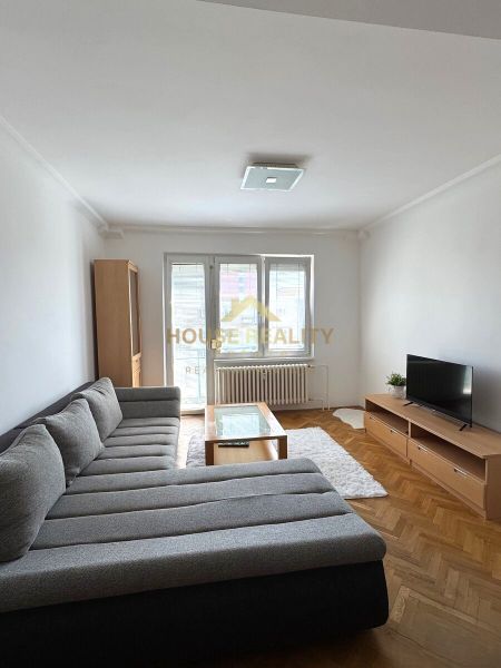 Prenájom pekný 2,5 izbový byt, Svidnícka ulica, Bratislava II. Ružinov