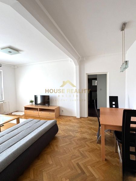 Prenájom pekný 2,5 izbový byt, Svidnícka ulica, Bratislava II. Ružinov
