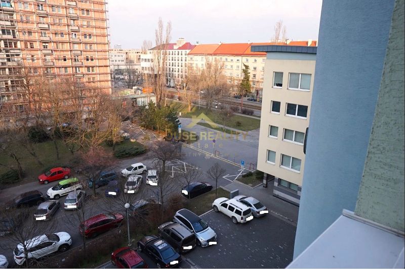 Prenájom 2 izbový byt pri centre – Račianske mýto, BA III. Nové Mesto