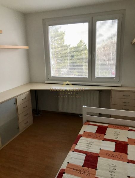 Prenájom pekný 3 izbový byt, ulica Staré záhrady,Bratislava II-Ružinov