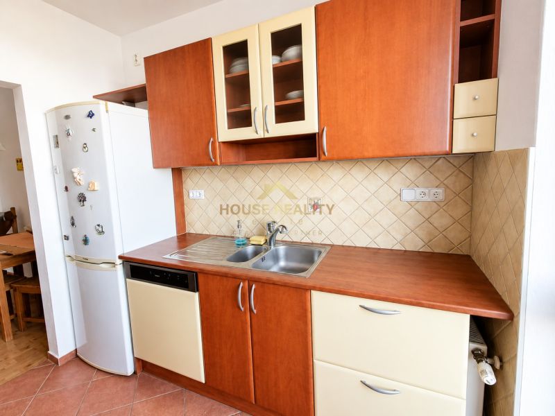 Prenájom 3 izbový byt, Nám. sv. Františka, Bratislava IV. Karlova Ves