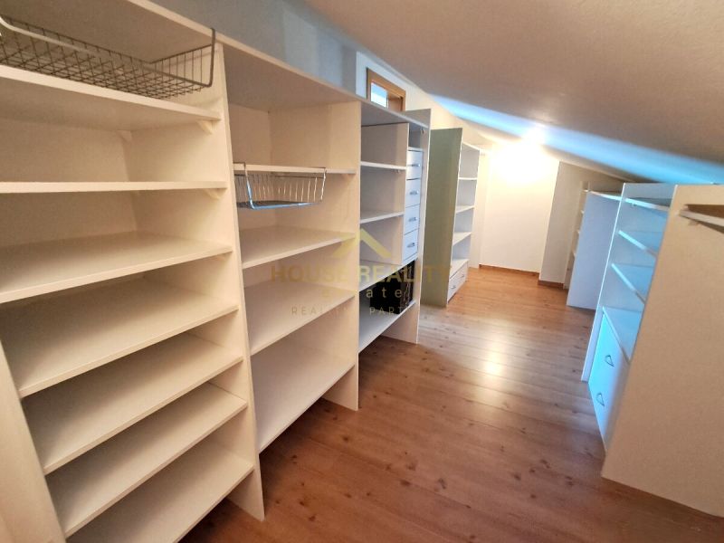 Prenájom 3 izbový byt, Nám. sv. Františka, Bratislava IV. Karlova Ves