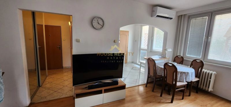 Prenájom pekný 2,5 izbový byt, Kafendova ulica, Bratislava III. Rača