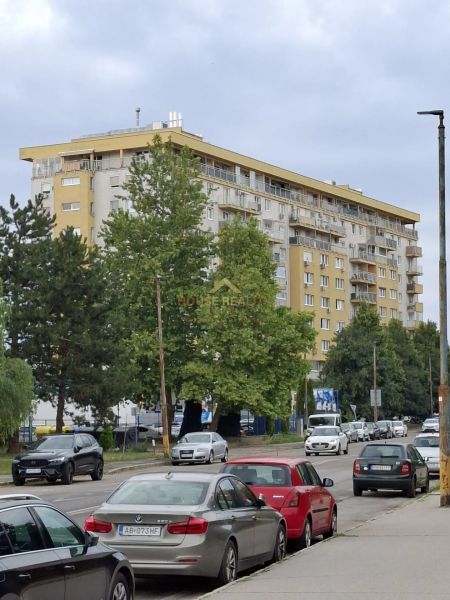Veľký 1 izb. byt v NOVOSTAVBE Budatínska ulica, Bratislava V Petržalka