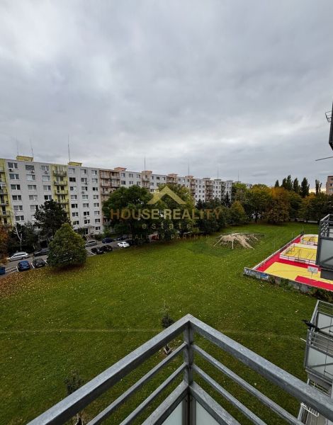 Prenájom štýlový 2 izbový byt, Exnárova ulica, Bratislava II. Ružinov