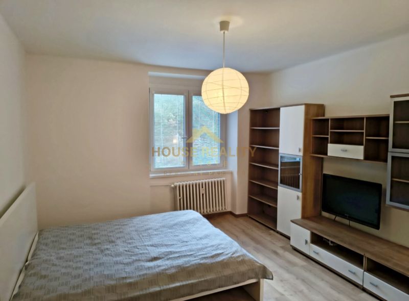 Prenájom pekný 1 izbový byt, Miletičova ulica, Bratislava II. Ružinov