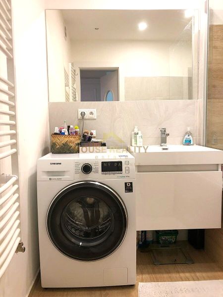 Veľký 2 izbový byt s klimatizáciou, Blumentálska ul., BA I Staré Mesto
