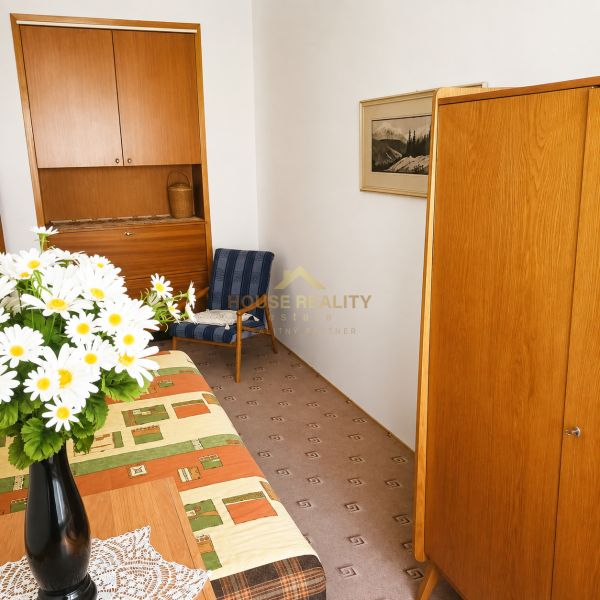 Prenájom 3 izbový byt, ulica Planét, Bratislava II. Ružinov