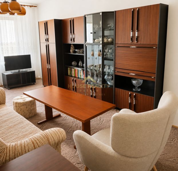 Prenájom 3 izbový byt, ulica Planét, Bratislava II. Ružinov
