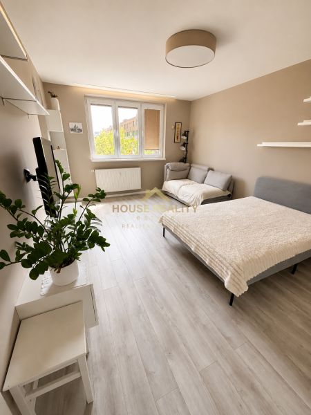 Štýlový 1 izbový byt, ulica Andreja Mráza, Bratislava II. Ružinov