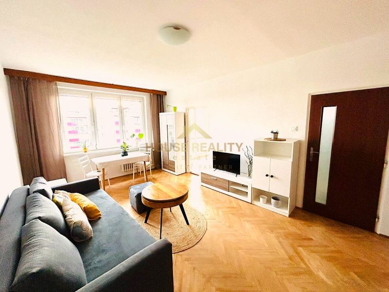 Prenájom pekný 2 izbový byt, Solivarská ulica, Bratislava II. Ružinov