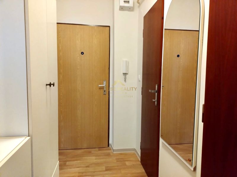Prenájom pekný 1 izbový byt, Miletičova ulica, Bratislava II. Ružinov