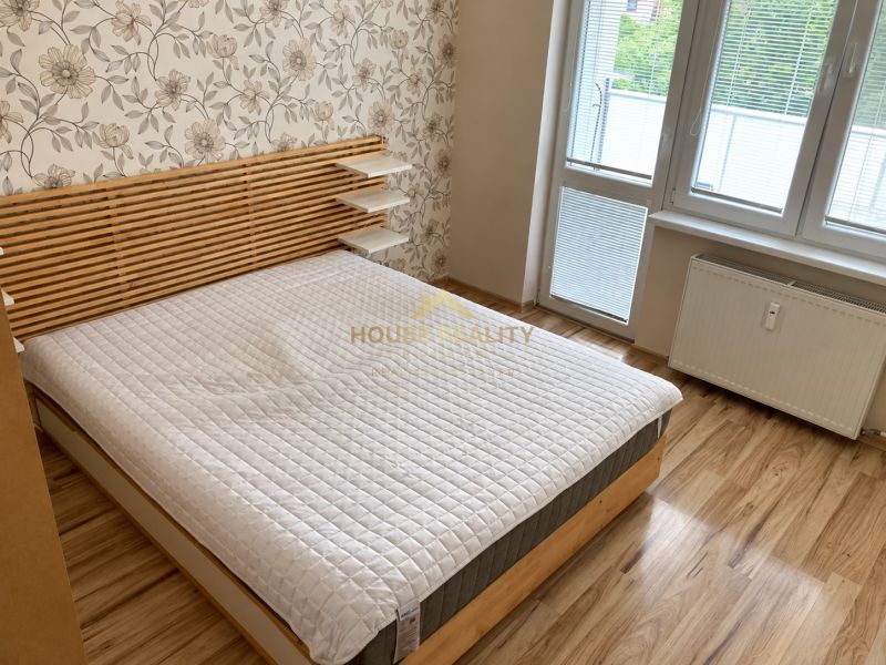 Prenájom moderný 2 izbový byt, Hálkova ul, Bratislava III Nové Mesto