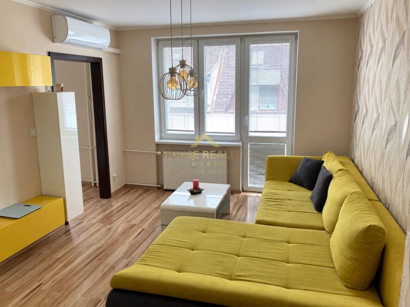 Prenájom moderný 2 izbový byt, Hálkova ul, Bratislava III Nové Mesto