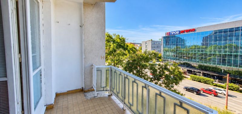 Priestranný tehlový 3 izbový byt + lodžia, Trnavská cesta, BA Ružinov