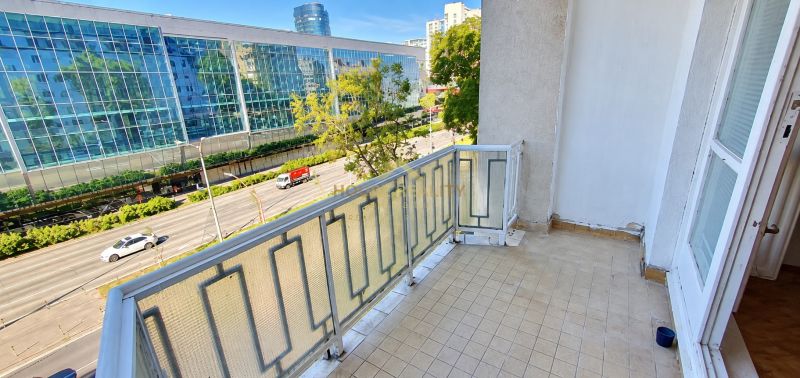 Priestranný tehlový 3 izbový byt + lodžia, Trnavská cesta, BA Ružinov