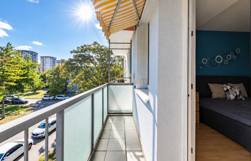 Krásny 3 izbový byt s balkónom a komorou, Goláňova ul., BA II. Ružinov