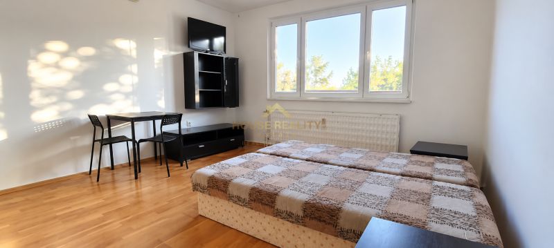 Prenájom pekná garsónka, Repašského ulica, Bratislava IV. Dúbravka