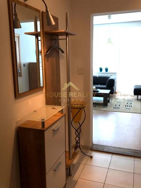 Prenájom pekný 2 izbový byt, Repašského ulica, Bratislava IV. Dúbravka