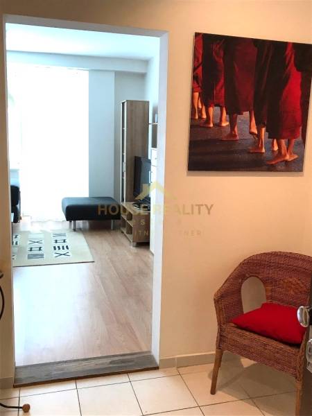 Prenájom pekný 2 izbový byt, Repašského ulica, Bratislava IV. Dúbravka