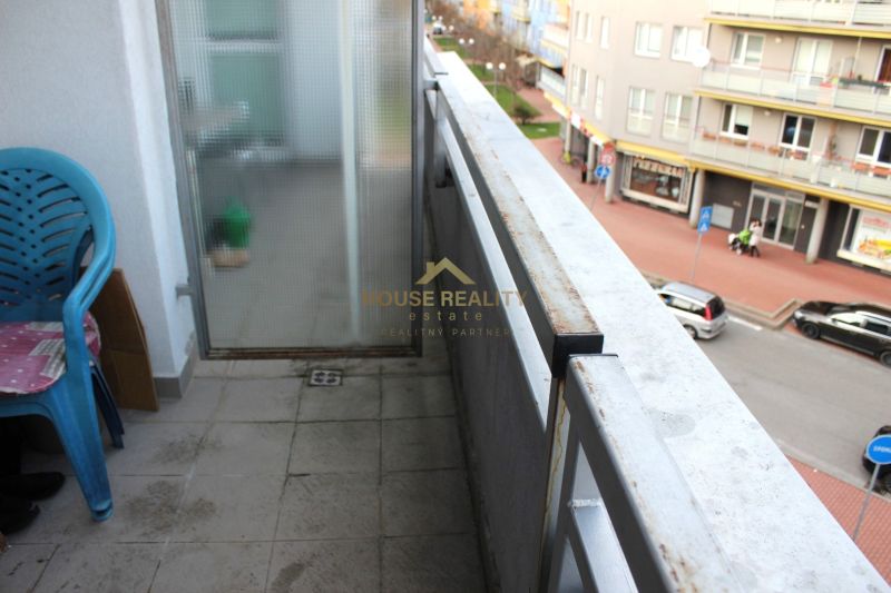 Novostavba veľký 1 izbový byt Záporožská ulica, Bratislava V.Petržalka