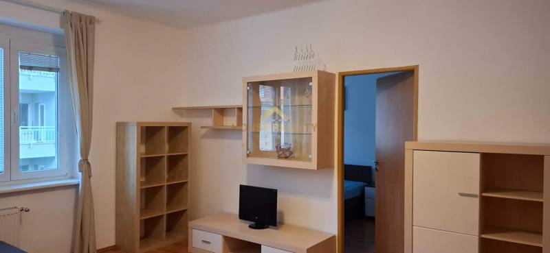 Pekný 2 izbový byt na ulici Belehradská, Bratislava III. Nové Mesto